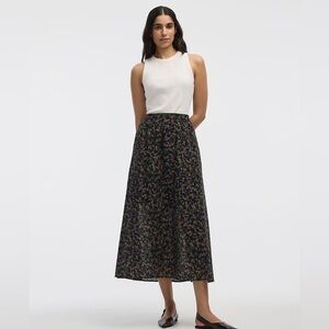 54. Reitmans • nwt Black Floral Midi Skirt W14.5”-18”